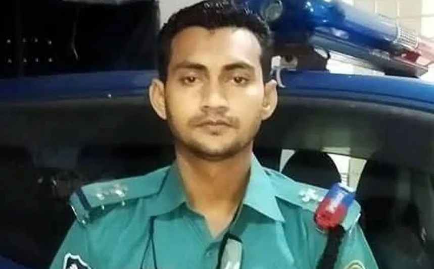 আসামি ধরতে গিয়ে আগুনে পুড়ে পুলিশ কর্মকর্তার মৃত্যু